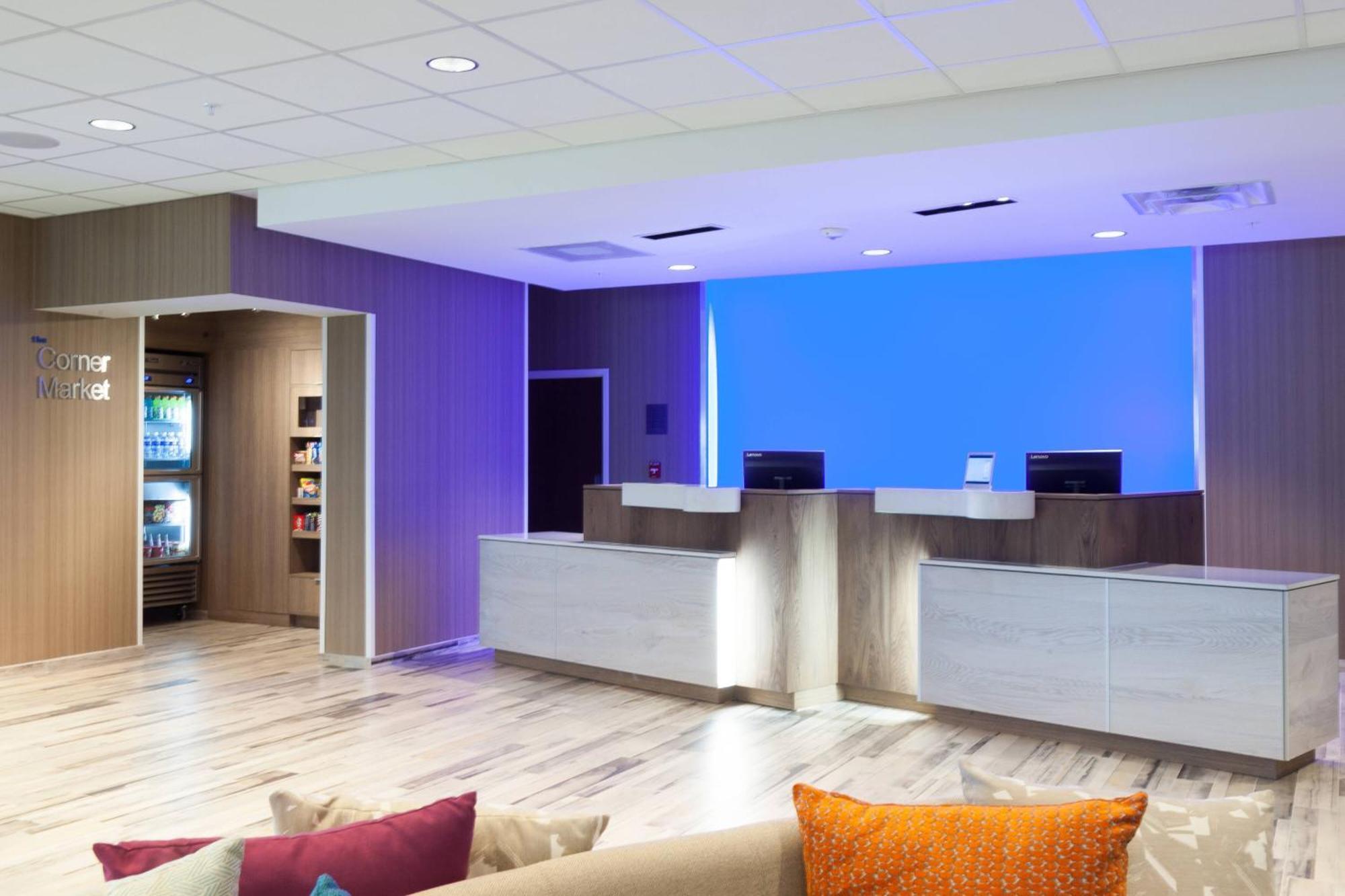 Fairfield Inn & Suites By Marriott Clearwater Beach Exterior foto